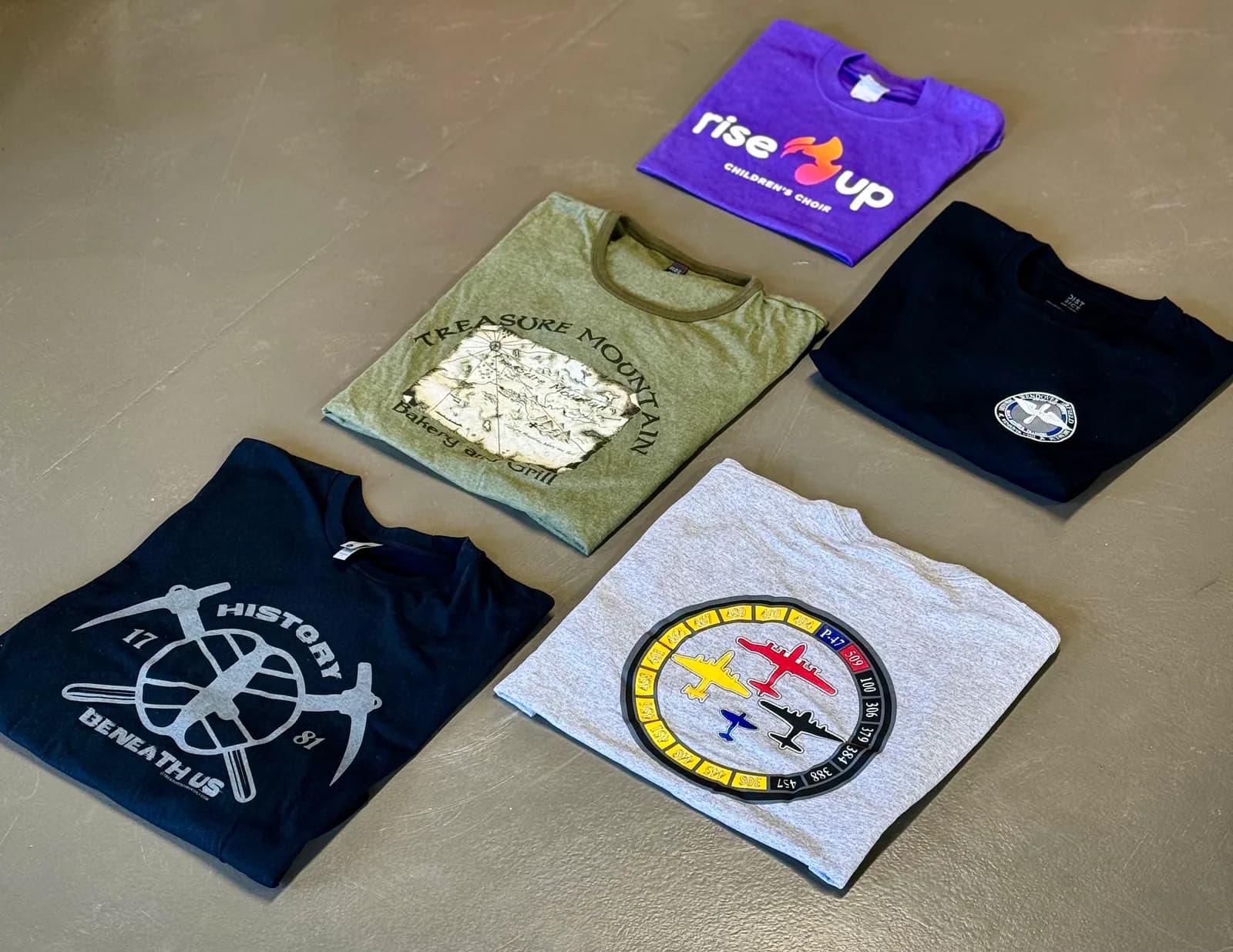 Folded custom printed t-shirts